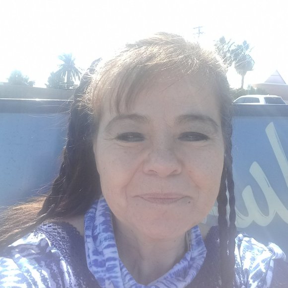 Meet your Posher, Deborah - Picture 5 of 8